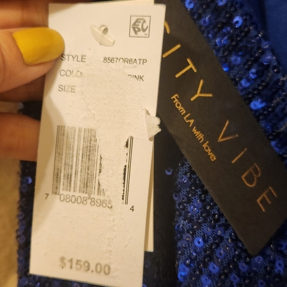 City Vibe Sequined Dress - Picture 14 of 14